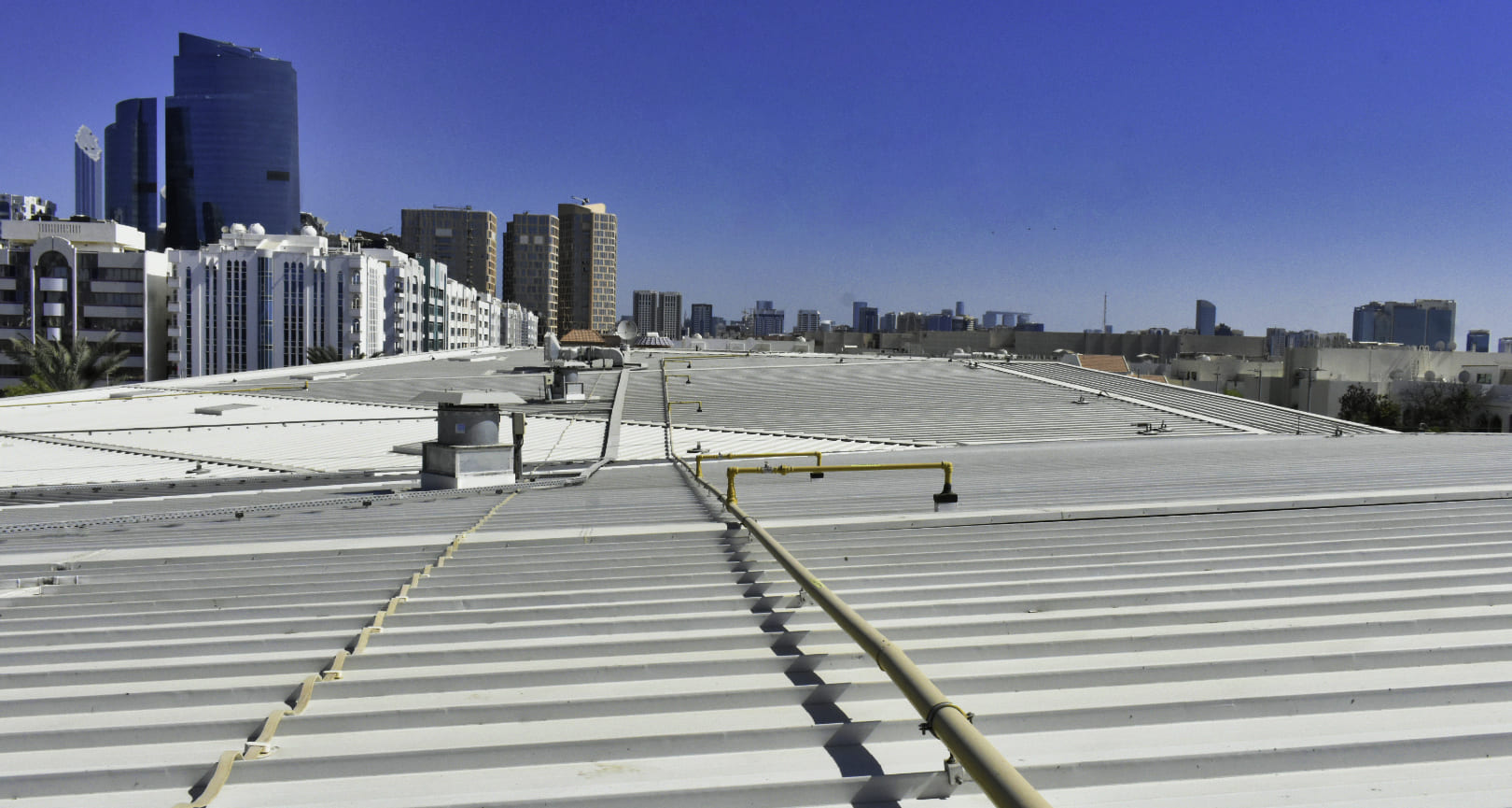 roofing company in dubai